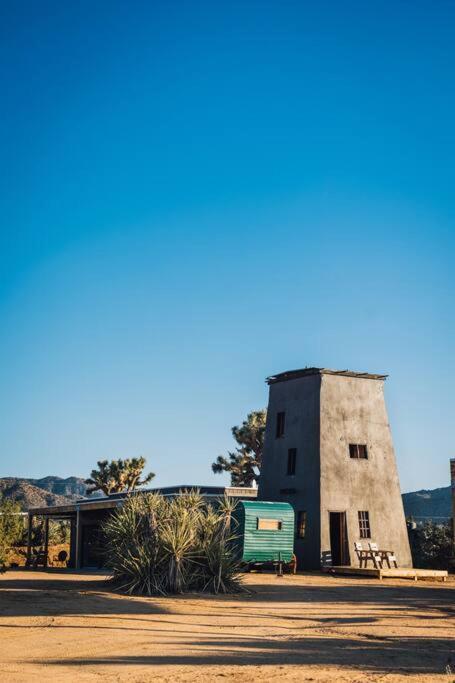 Joshua Tree Hidden Tower * Views - Landmark Yucca Valley Bagian luar foto