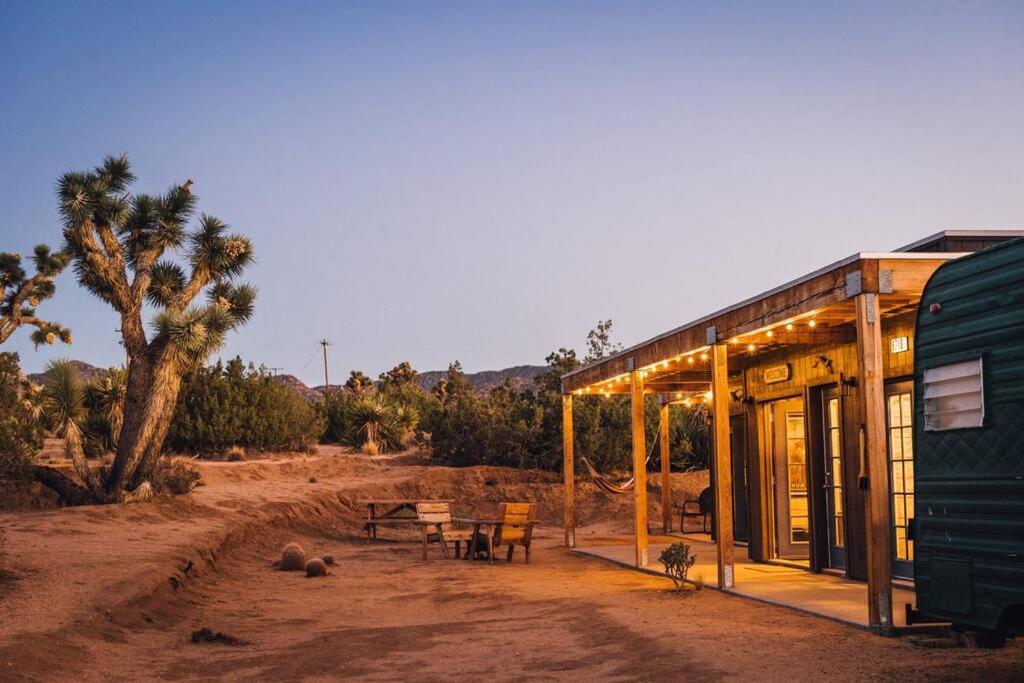 Joshua Tree Hidden Tower * Views - Landmark Yucca Valley Bagian luar foto